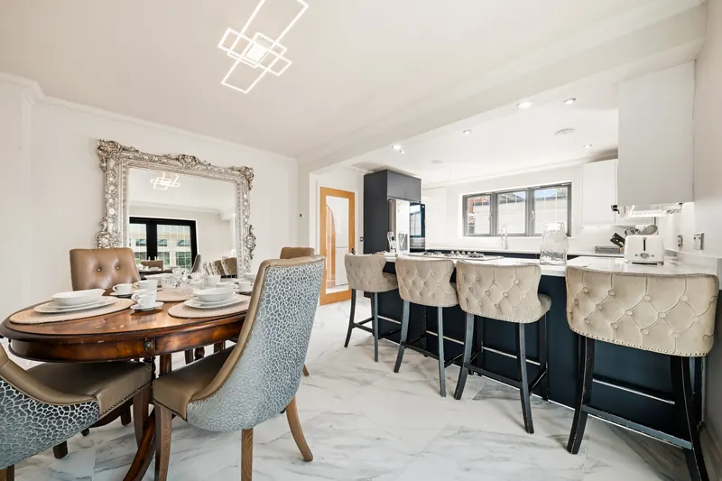 Dining area and breakfast bar in a Bournemouth Airbnb