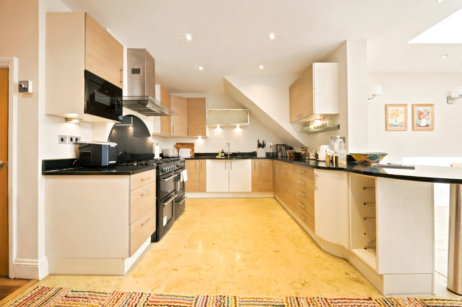 Southampton kitchen breakfast bar and appliances for property photography project